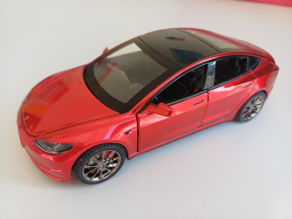Tesla Model 3 Dieprood auto met Licht & Geluid, Ophalen of Verzenden, Nieuw, Auto, Overige merken