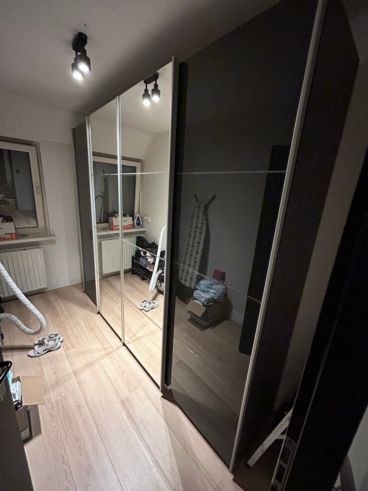 IKEA PAX Kast met spiegel- en hoogglans deuren, Ophalen, 200 cm of meer, Zo goed als nieuw, Met lade(s)