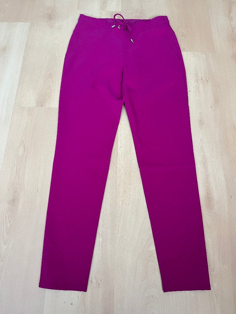 &Co Woman zware travelstof Penny broek. Raspberry M, Maat 38/40 (M), Verzenden, &Co Woman, Zo goed als nieuw