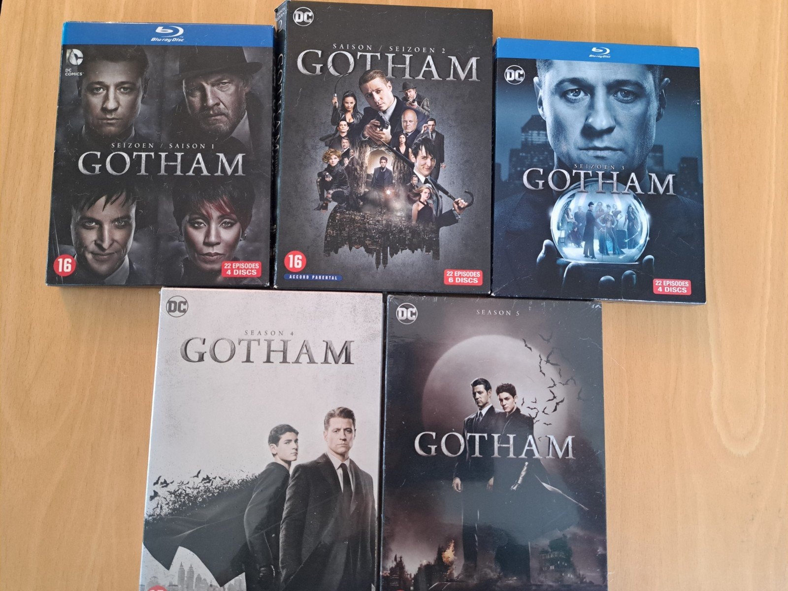 serie GOTHAM deel 1 2 3 4 5, Engels, Vanaf 16 jaar, Misdaad, Nederlands