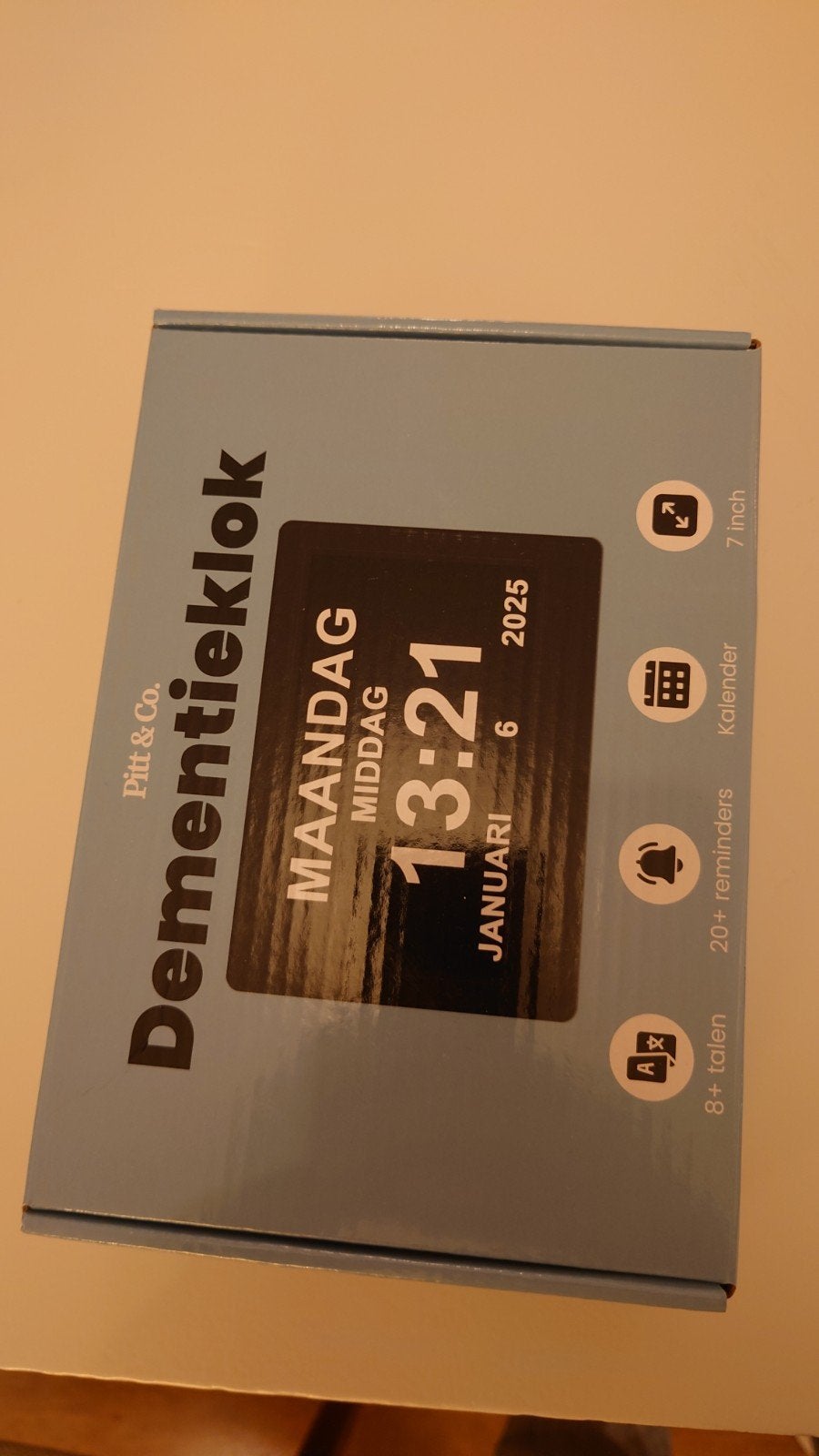 Nieuwe Dementieklok met datum en dag - Pitt & Co., Huis en Inrichting, Nieuw, Ophalen of Verzenden, Analoog en Digitaal, Kalenderfunctie