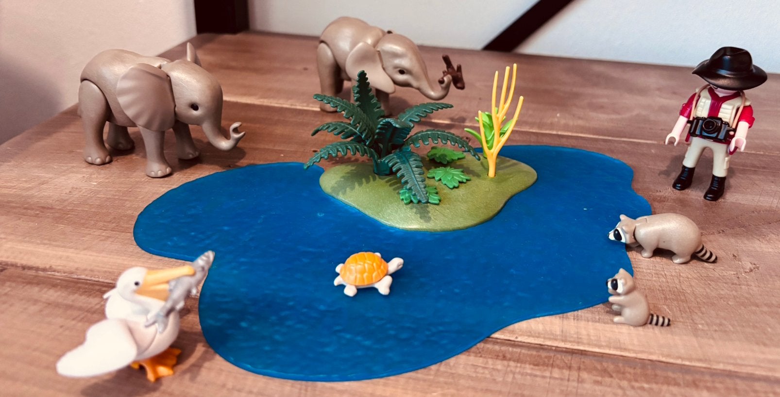 Playmobil Dieren Set met Olifanten, Wasberen en Pelikaan, Ophalen of Verzenden, Zo goed als nieuw