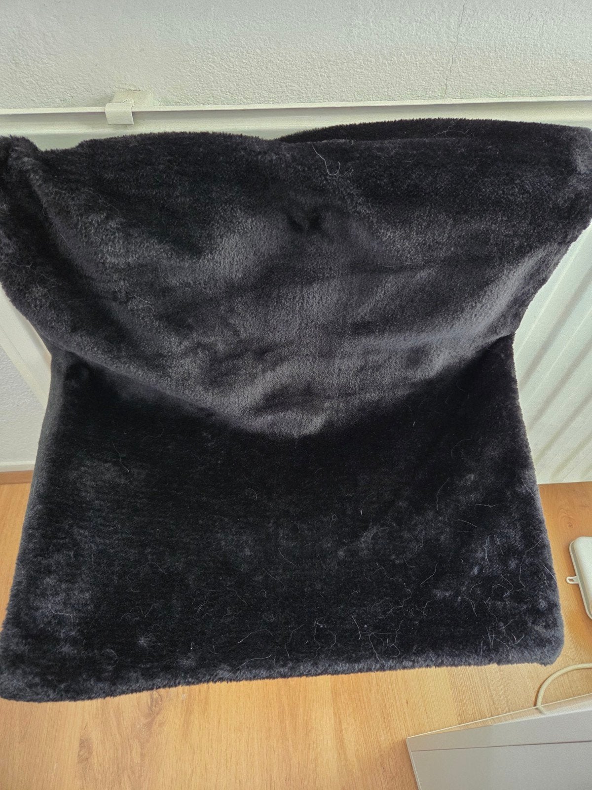 katten mandje aan radiator, Ophalen, Gebruikt