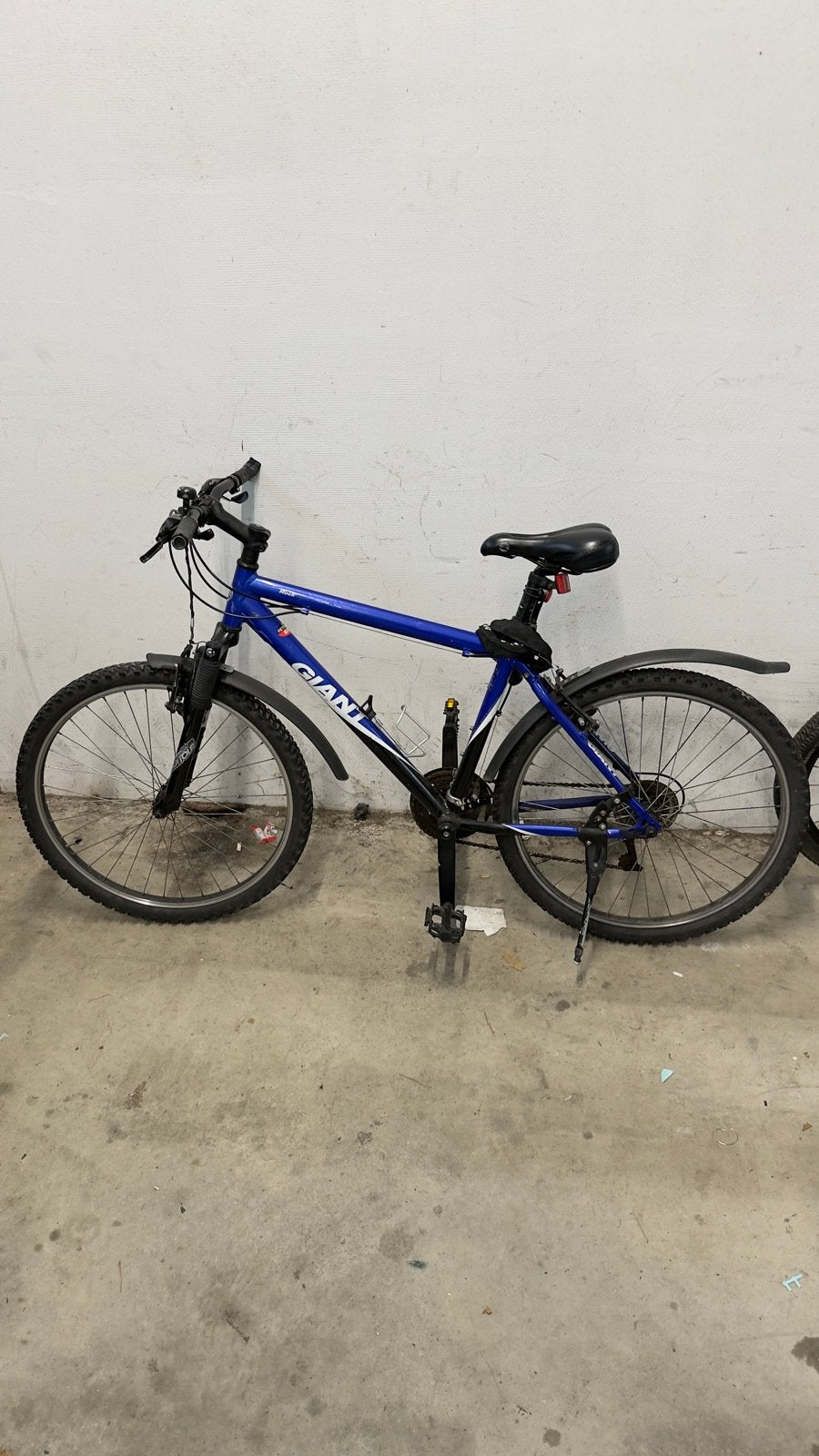 Blauwe Giant Mountainbike met hangslot - Gebruikt, Ophalen, Gebruikt, Hardtail, Heren