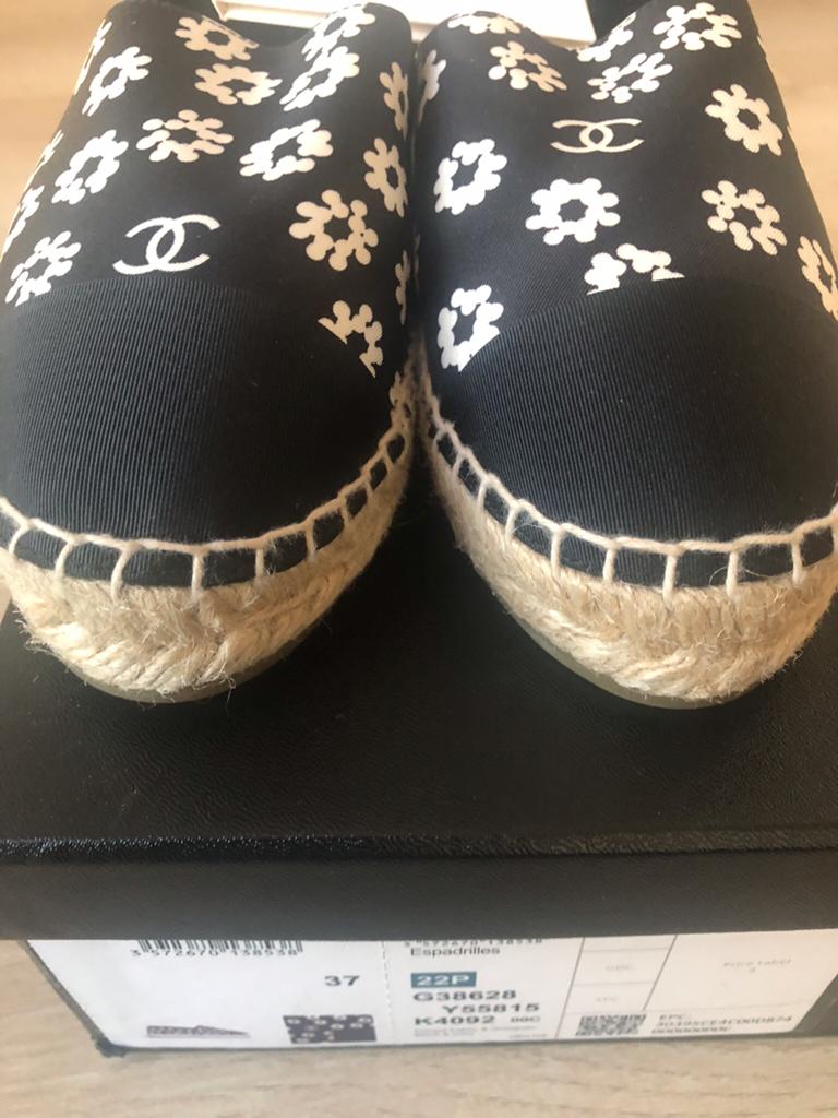 Paar originele Chanel Espradilles met originele doos, Kleding | Dames, Ophalen, Zwart, Nieuw, Espadrilles of Moccasins