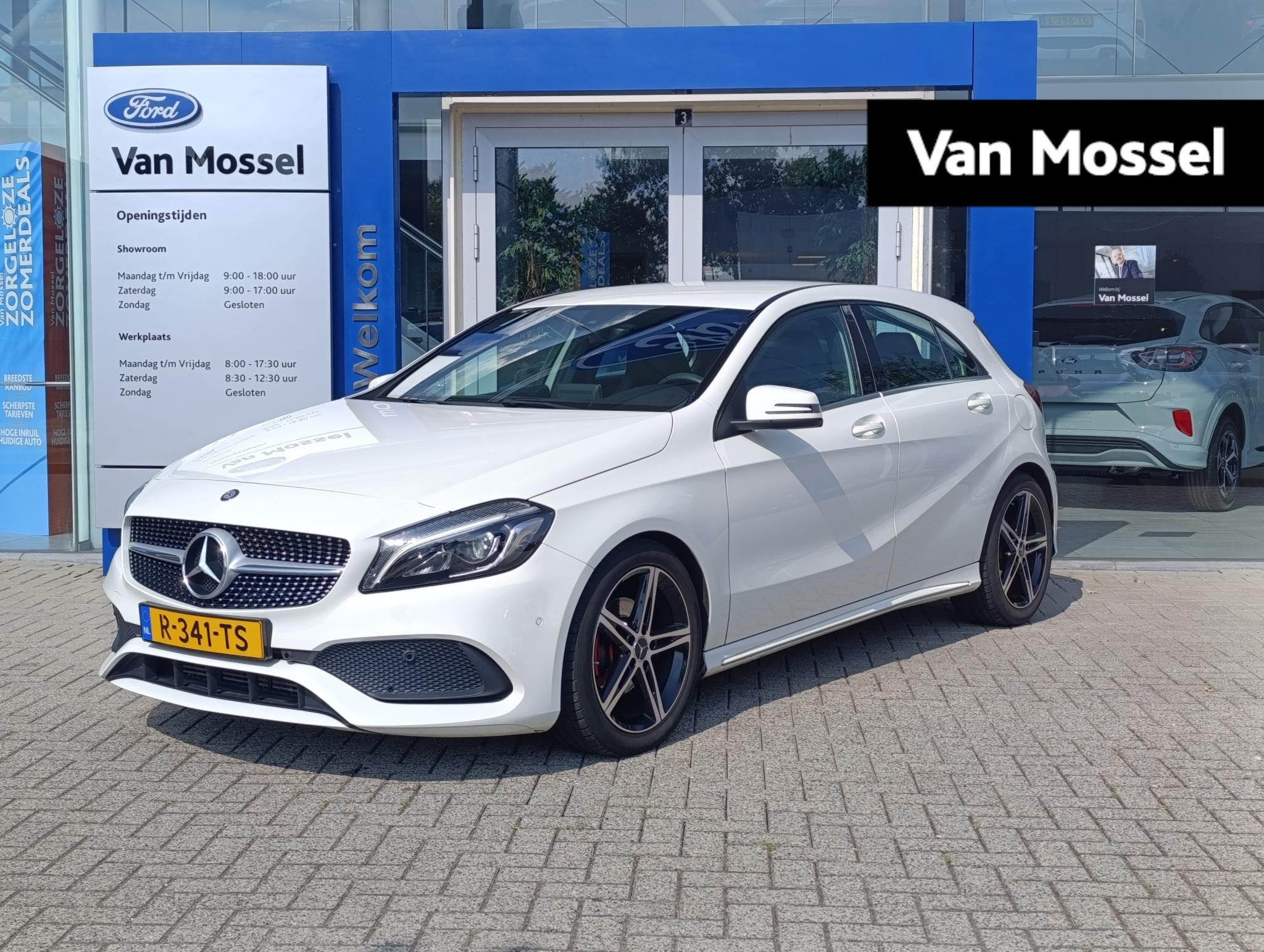 Mercedes-Benz A-klasse 180 AMG Night Edition Plus | Stoelver