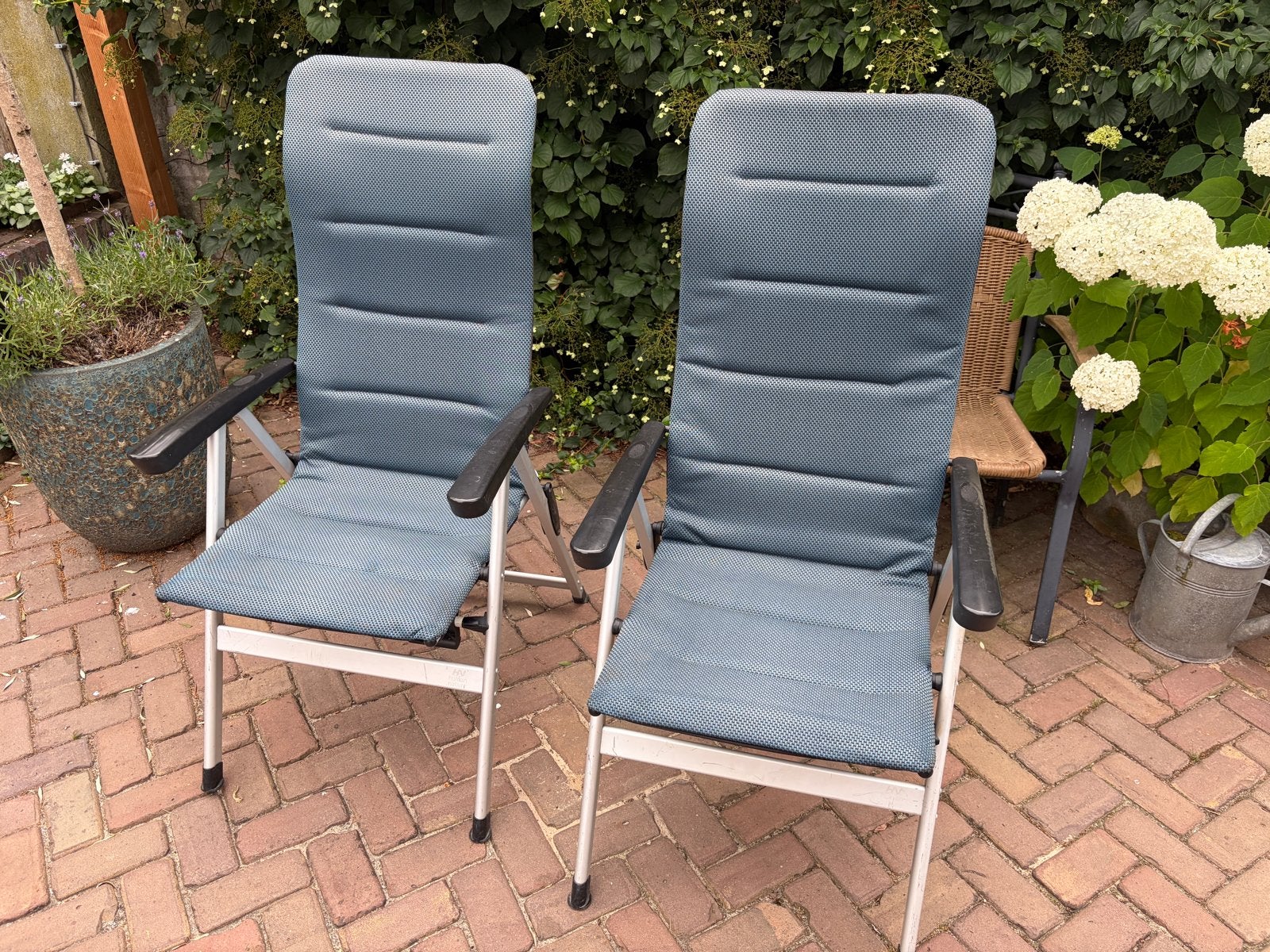 Twee comfortabele groene campingstoelen, Ophalen, Gebruikt, Campingstoel