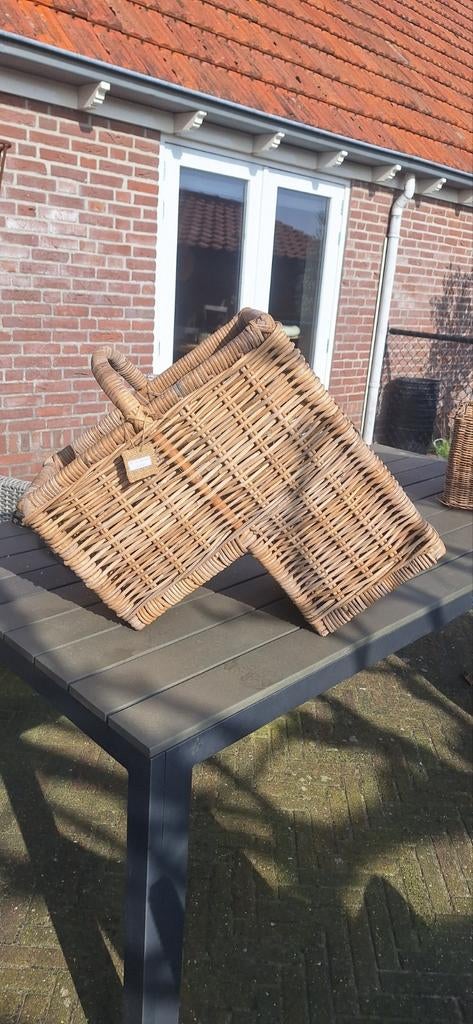 Nieuwe rieten trapmand, Ophalen, Nieuw, Rond, Riet