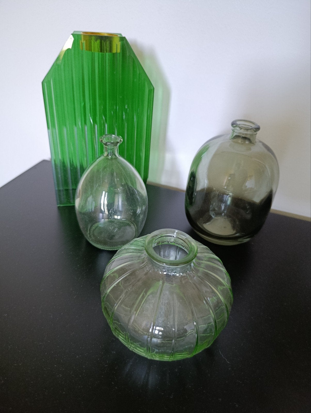Set van 4 Kwantum vaasjes - Groen glas, Ophalen, Gebruikt, Met patroon/structuur, Glas