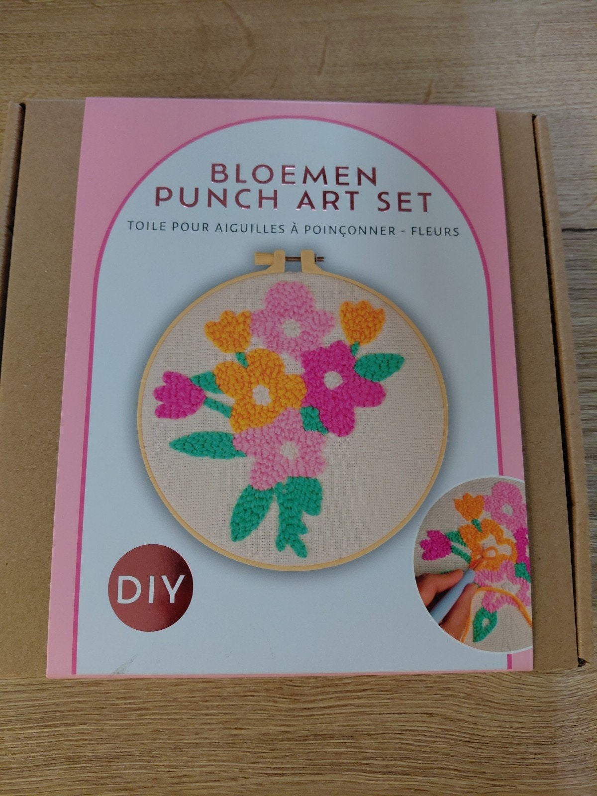 Bloemen Punch Art Set - Nieuw in Verpakking, Hobby en Vrije tijd, Textiel, Nieuw, Knutselset, Natuur en Bloemen