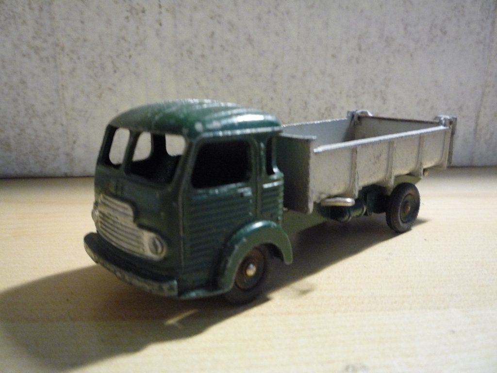 Simca Cargo Tipper Truck Dinky Toys nr. 33, Ophalen of Verzenden, Gebruikt, Bus of Vrachtwagen, Dinky Toys