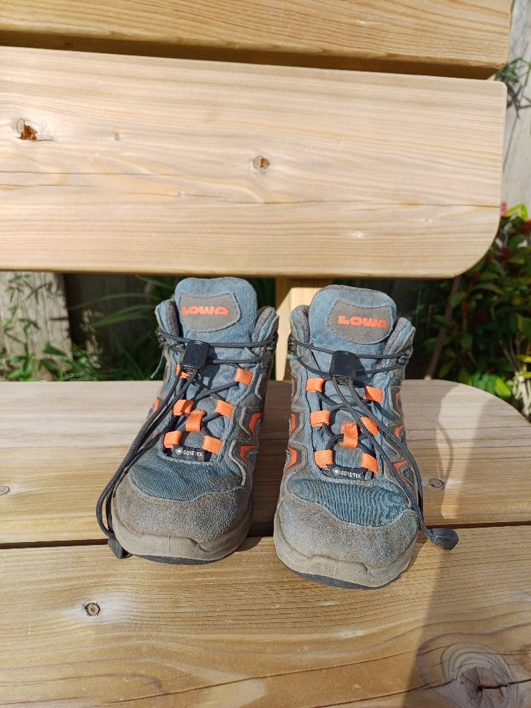 Wandelschoenen kind Lowa maat 28, Ophalen, Gebruikt, Jongen of Meisje, Schoenen