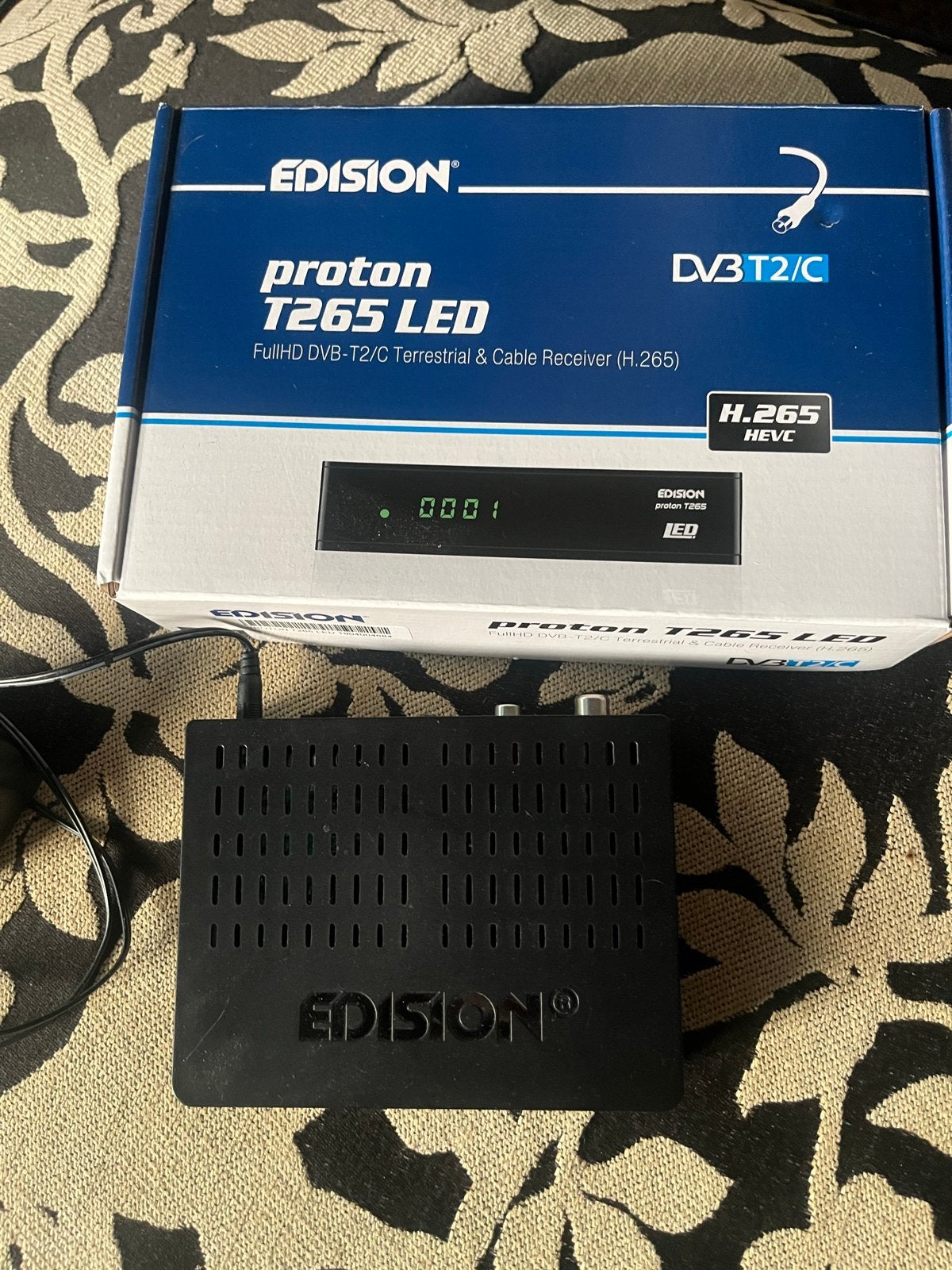 EDISION proton T265 LED Full HD DVB-T2/C Receiver, Ophalen of Verzenden, Zo goed als nieuw, Decoder