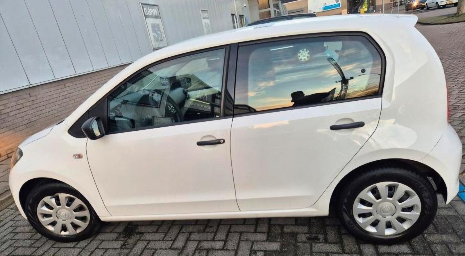Skoda Citigo 1.0 60pk Greentech 2018 Wit, Auto's, Voorwielaandrijving, Stof, Zwart, 4 stoelen
