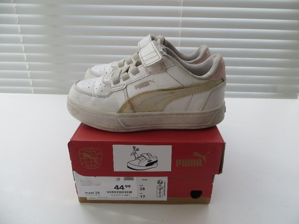 Puma Sneakers met klittenband elastische veters Mt 28, Kinderen en Baby's, Kinderkleding | Schoenen en Sokken, Meisje, Puma, Schoenen