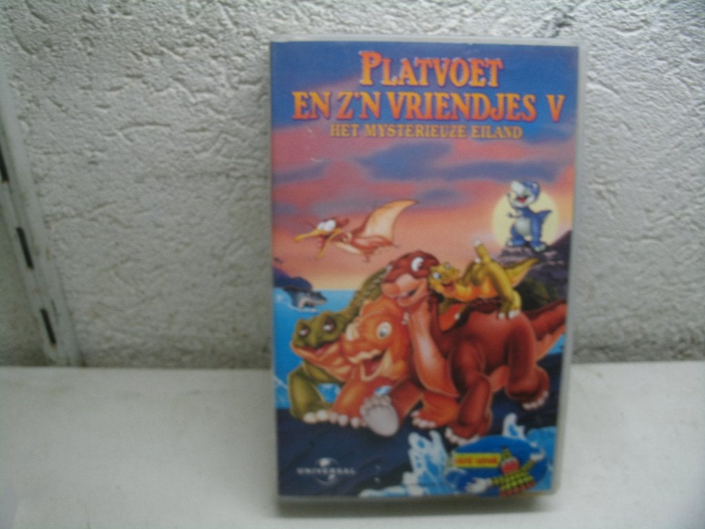 vhs 215a platvoet en z'n vriendjes 5, Alle leeftijden, Ophalen of Verzenden, Zo goed als nieuw