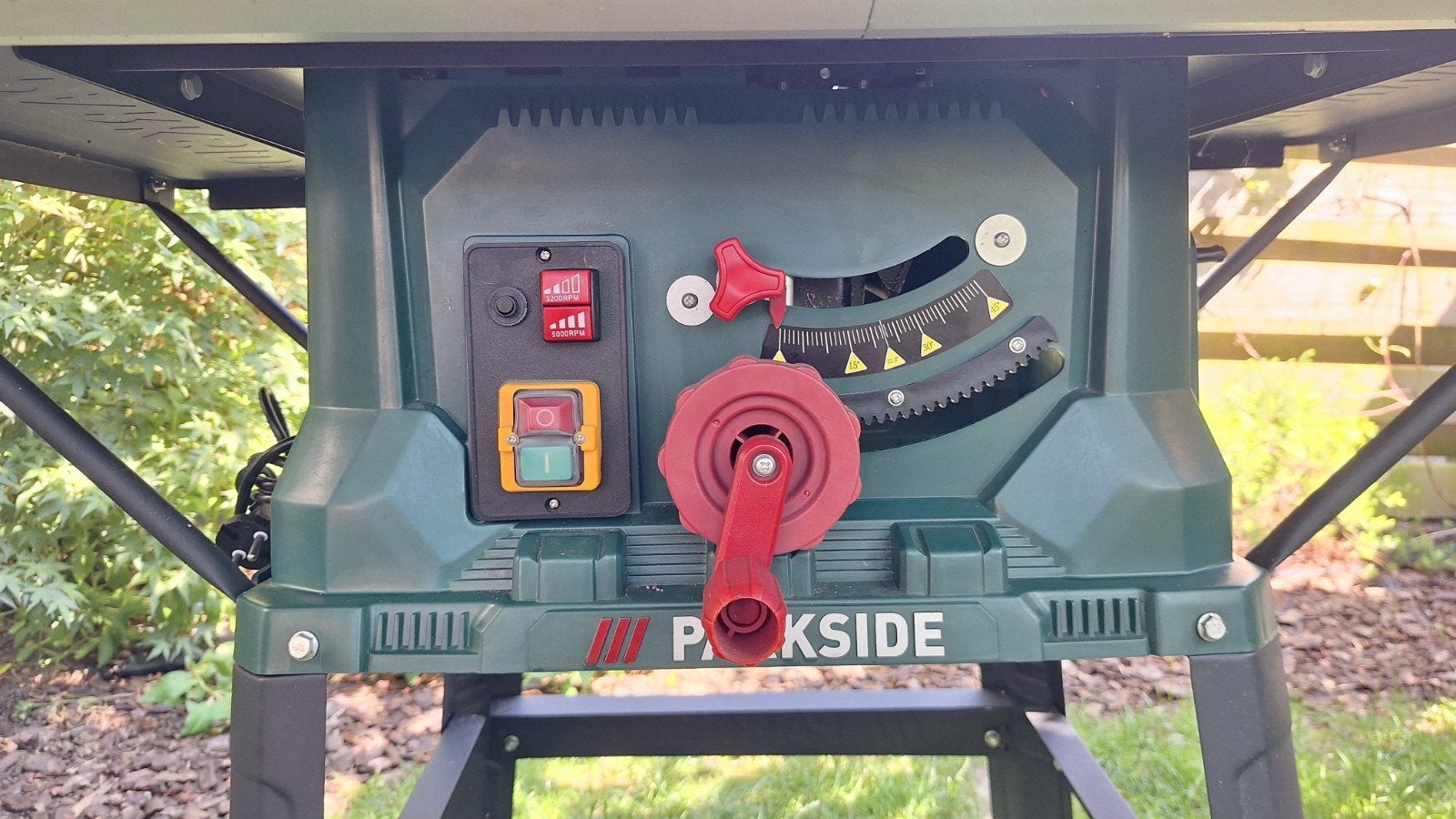 Parkside Tafelcirkelzaag 2200w - Nooit gebruikt incl hoes, Doe-het-zelf en Verbouw, Gereedschap | Zaagmachines, Ophalen, Gebruikt
