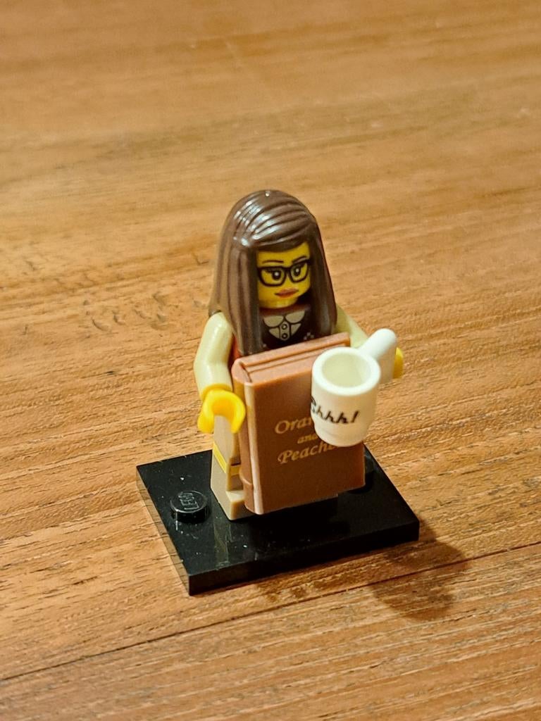 Lego 71001 series 10 Minifiguur 'Bibliothecaris', Ophalen of Verzenden, Zo goed als nieuw