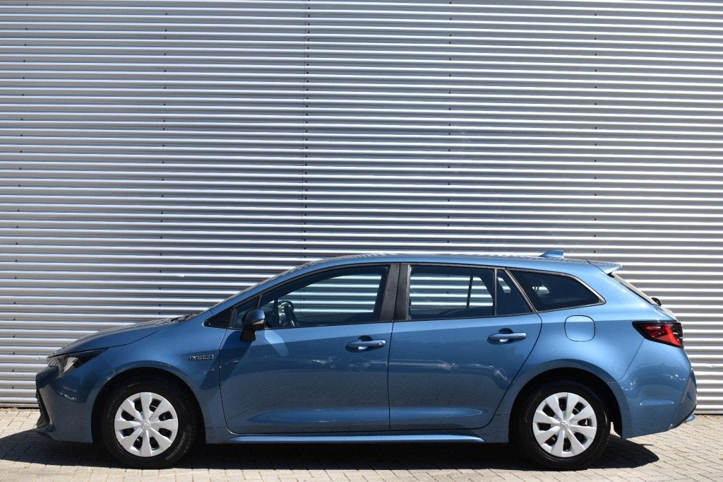 Toyota COROLLA 1.8 HYBRID COMFORT / CARPLAY / TREKHAAK / CAM, 1345 kg, 450 kg, Gebruikt, 750 kg