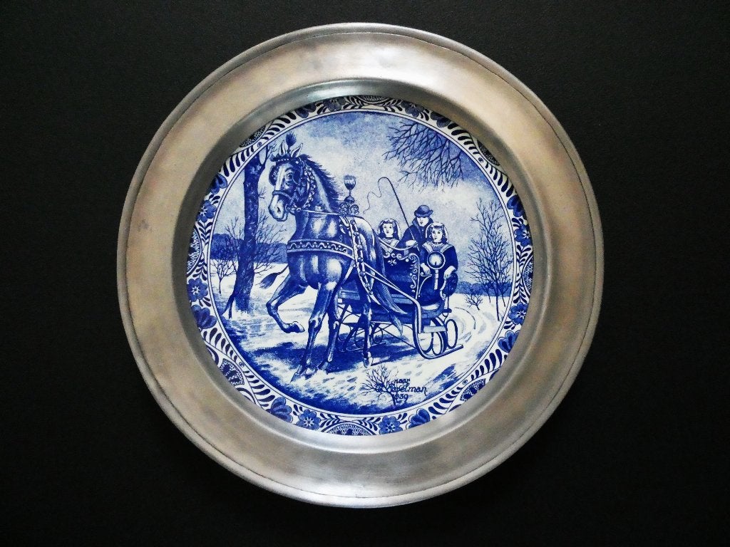 Delftsblauw wandbord met tinnen bordenrand arrenslee, Ophalen of Verzenden
