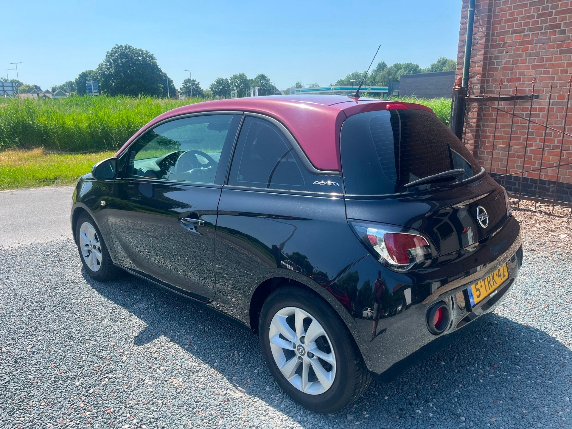 Opel ADAM 1.2 ( Airco + Elektrische ramen ), Voorwielaandrijving, Euro 5, Zwart, 4 cilinders