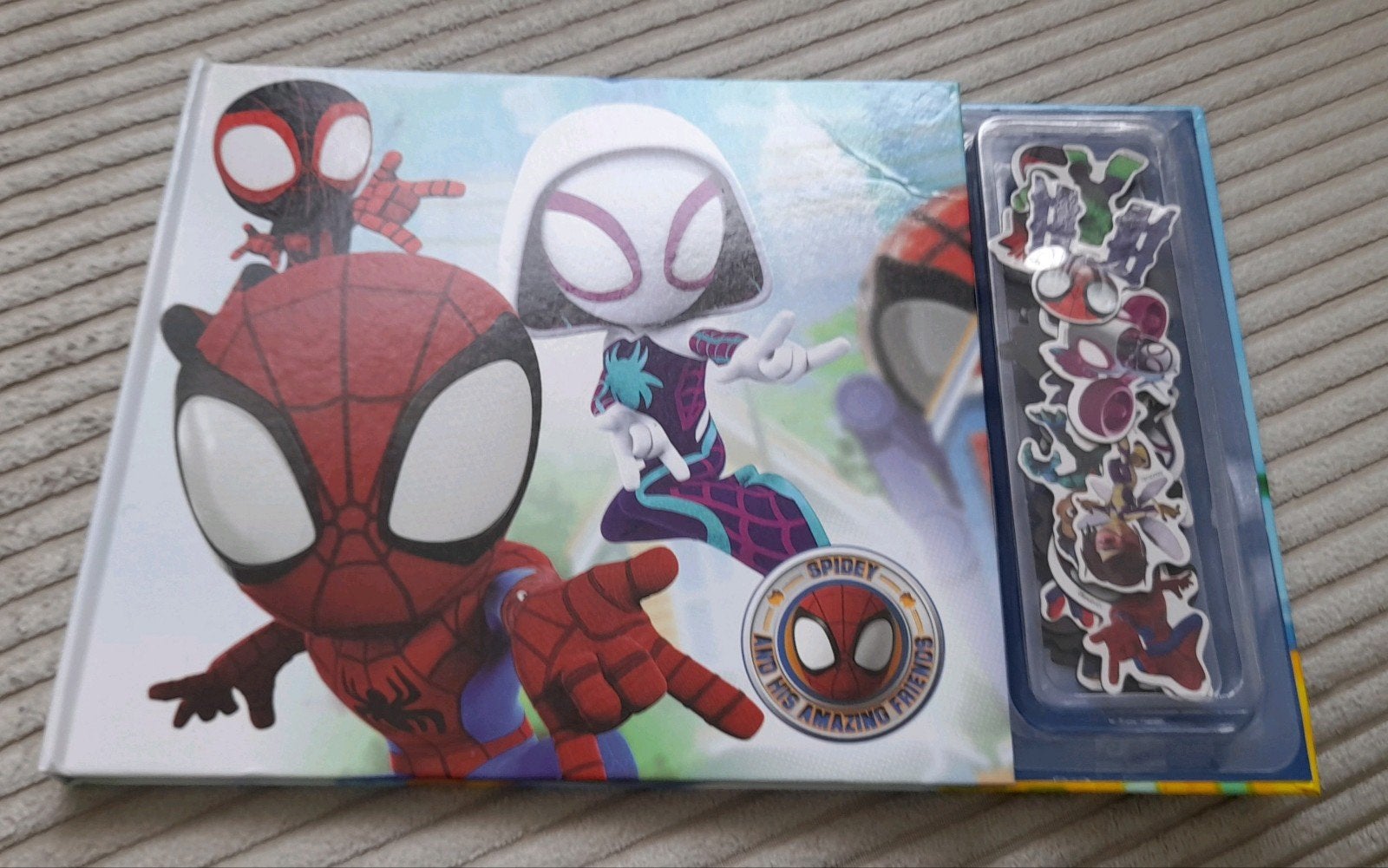 Spidey Magneet Boek, Kinderen en Baby's, Ophalen of Verzenden, Zo goed als nieuw
