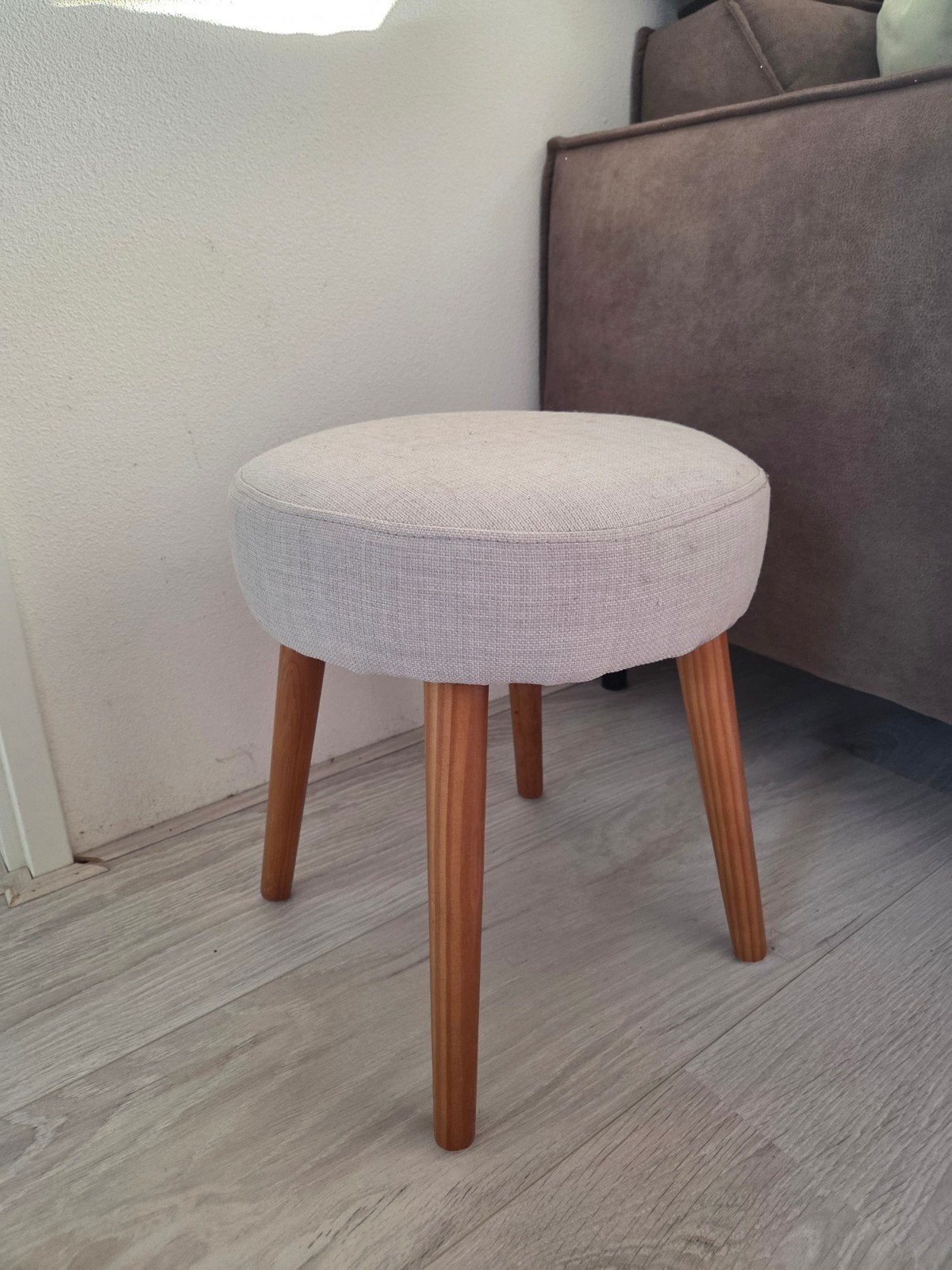 krukje met grijze bovenkant, Ophalen, Zo goed als nieuw, Hout