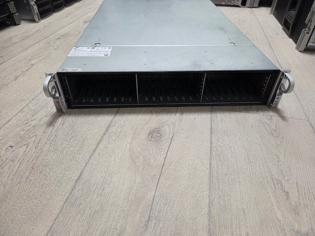 Supermicro X11DPH-T 26x SFF met 2x Xeon Silver 4214, 64g, Computers en Software, Ophalen, Gebruikt, 2 tot 3 Ghz, Hot swappable onderdelen