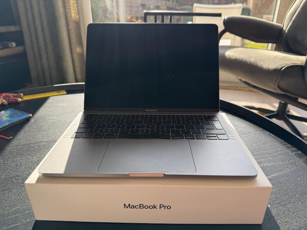 MacBook Pro 13 inch 256GB Space Grey Zeer nette staat, MacBook Pro, Gebruikt, 256 GB, 2 tot 3 Ghz
