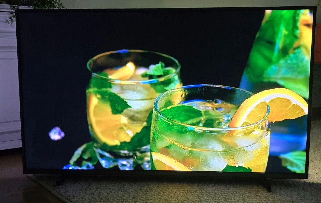 Foto 9 van Prachtige Philips 50" 4K Smart TV met 3-zijdig Ambilight!