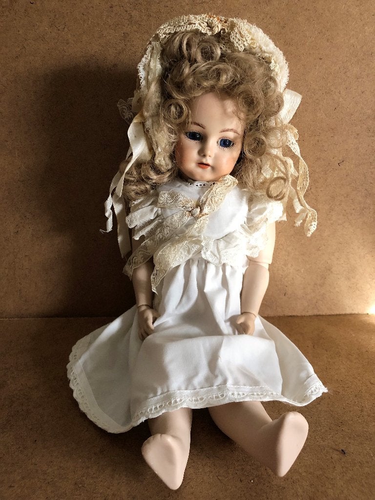Replica van Antieke Pop ? Lina.90 42 cm Porselein, Verzamelen, Ophalen, Gebruikt, Pop