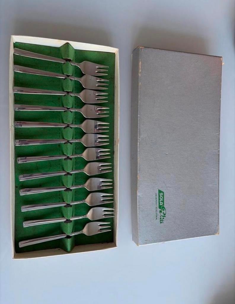Complete set van 12 vintage Sola Elite taartvorkjes 12 cm, Antiek en Kunst, Antiek | Bestek, Ophalen of Verzenden