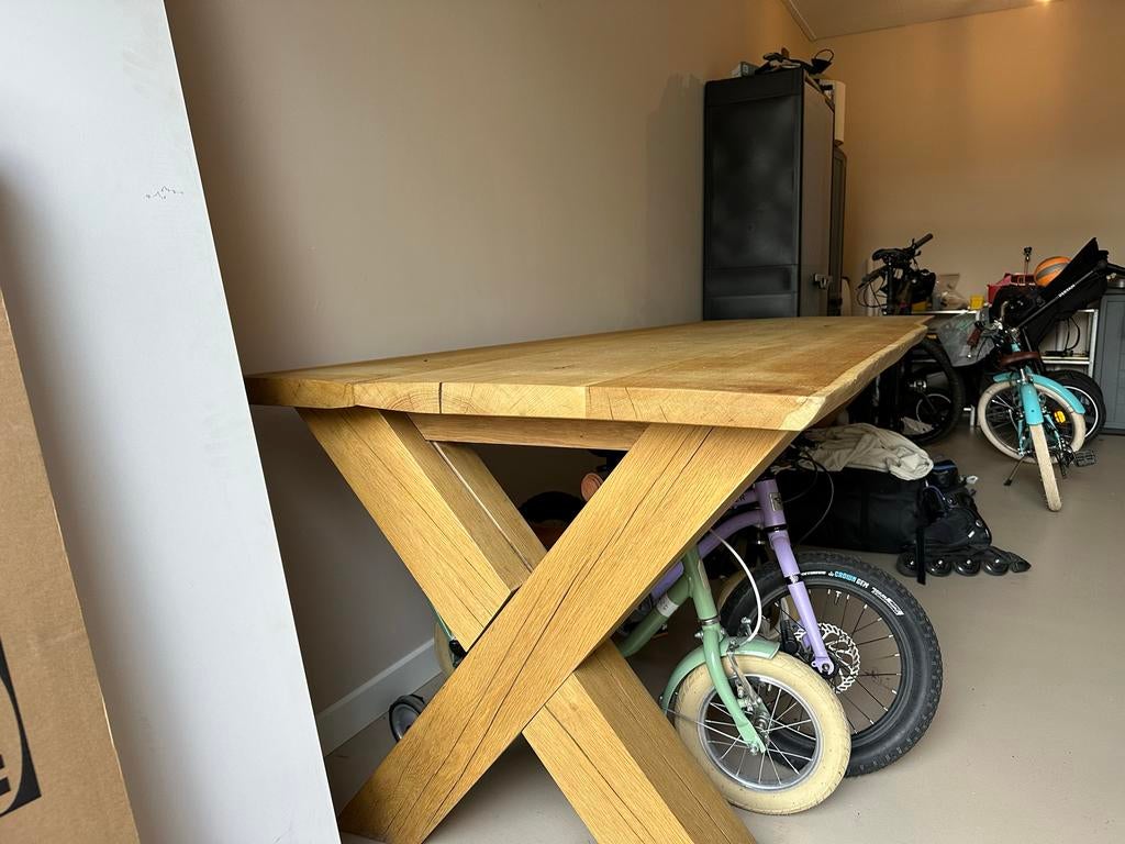 Boomstamtafel eiken eettafel met X-poten, Huis en Inrichting, Tafels | Eettafels, Ophalen, Gebruikt, Eikenhout, 200 cm of meer