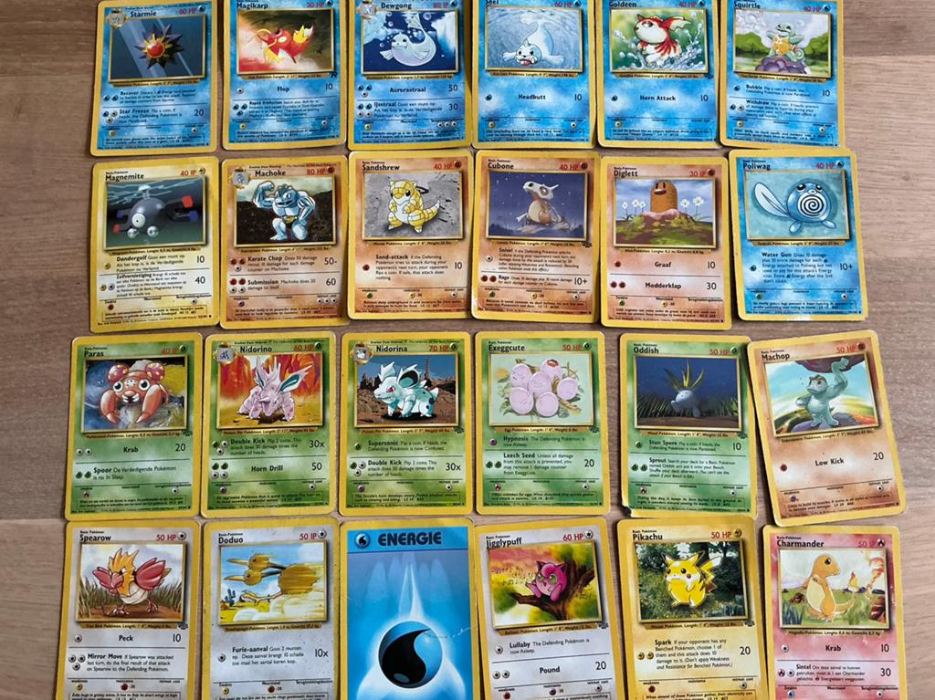 Pokémon kaarten - Diverse collectie (o.a. Magikarp, Pikachu), Ophalen, Zo goed als nieuw, Meerdere kaarten