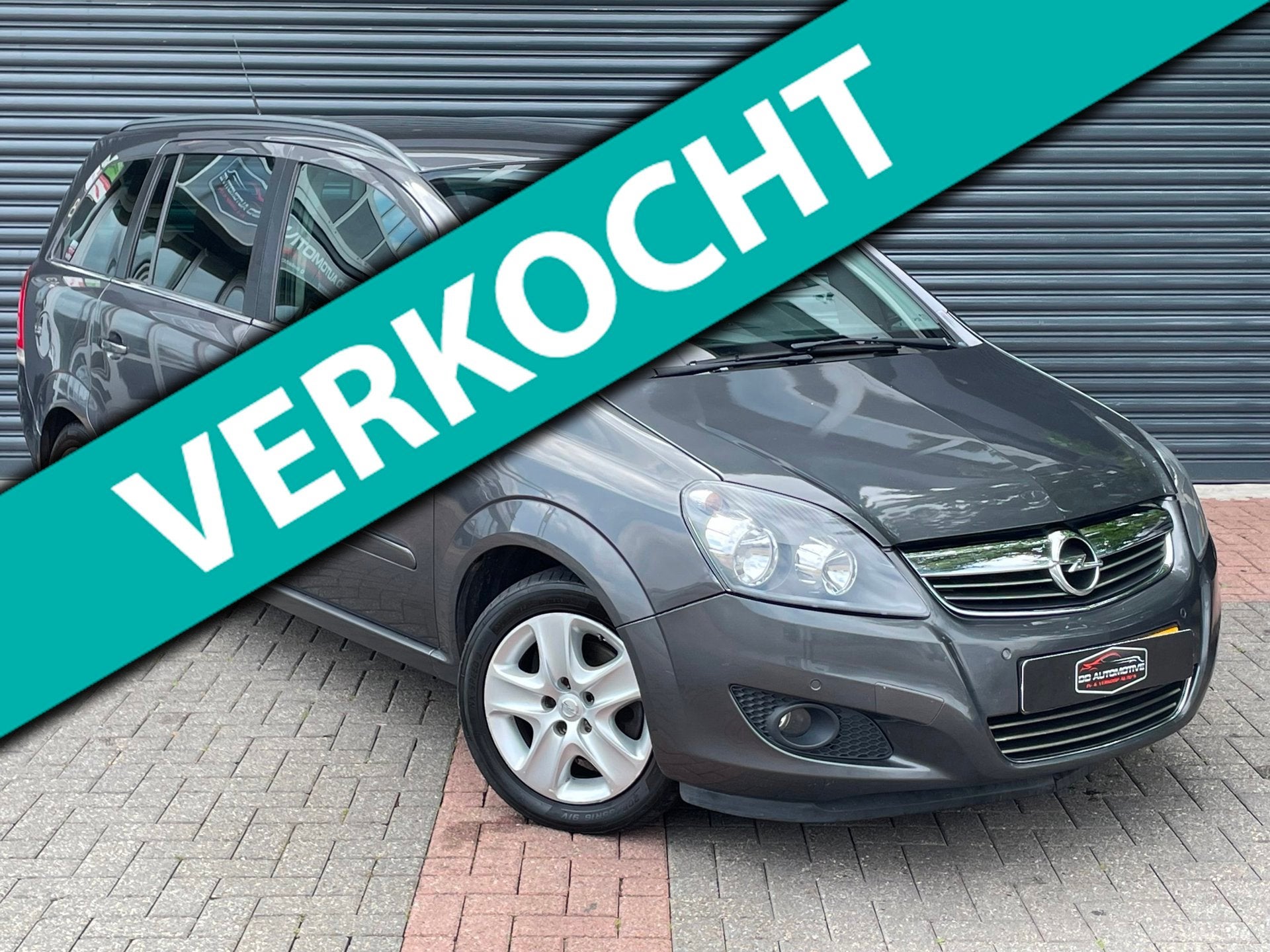 Opel Zafira 1.6 111 years Edition Airco | Cruise | Trekhaak, Voorwielaandrijving, Euro 5, Gebruikt, Zwart