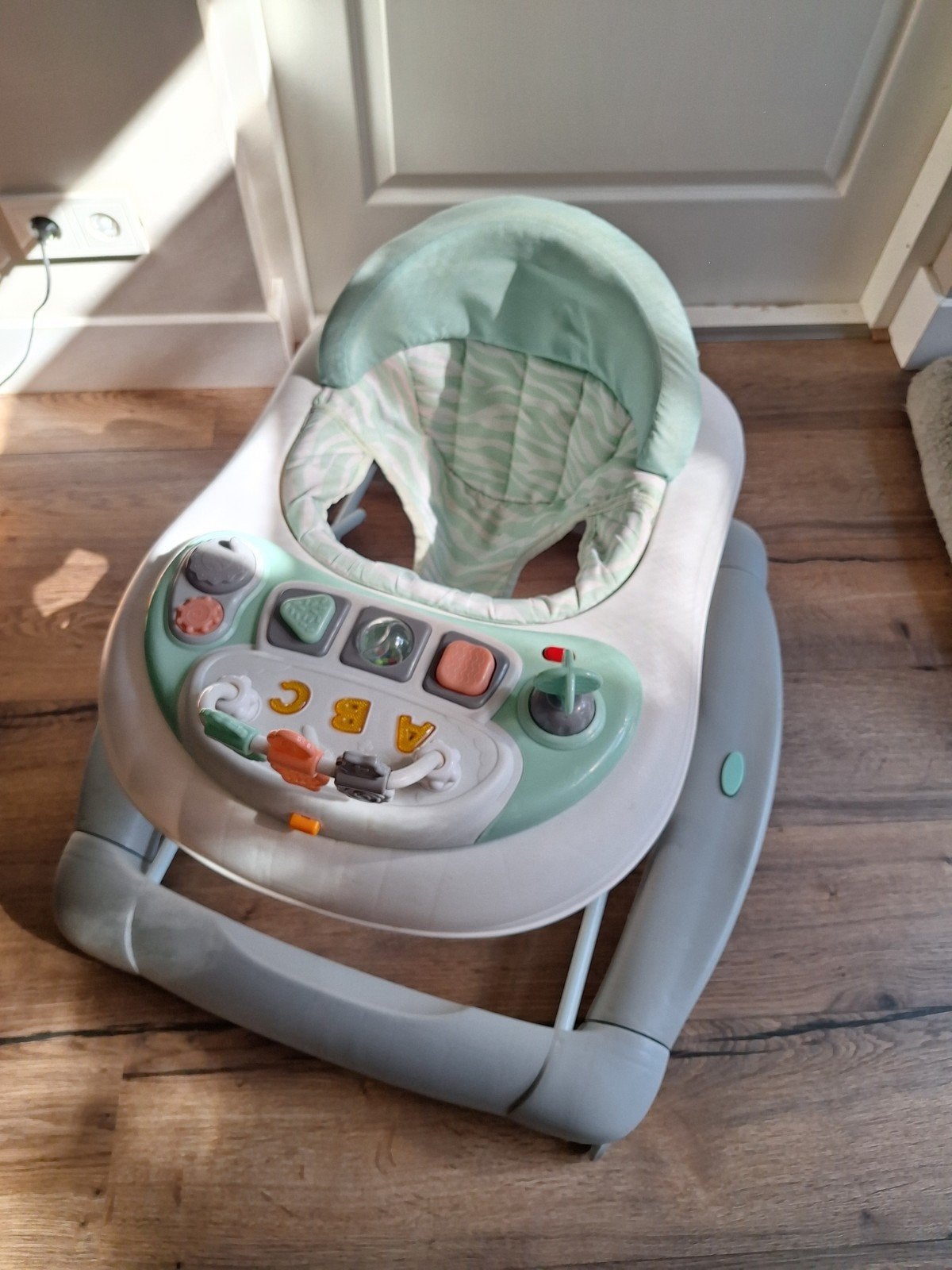 Loopstoel met speelgoed, Kinderen en Baby's, Speelgoed | Buiten | Voertuigen en Loopfietsen, Gebruikt, Ophalen