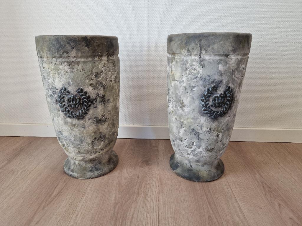 2 hoge bloempotten PMD, Ophalen, Rond, Zo goed als nieuw, Minder dan 25 cm