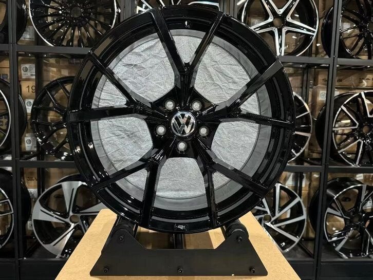 19'' ESTORIL R look velgen 5X112 Golf 6 7 R GTI 8 8.5 T-ROC