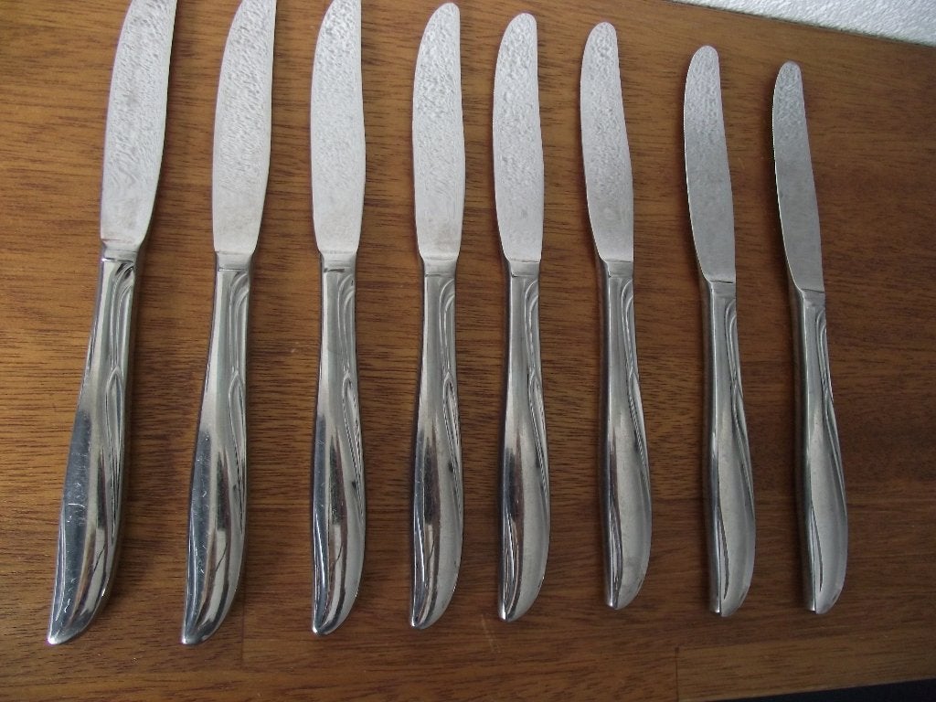 8 vintage RVS mes 22 cm slinger golf motief 1970-1980 p stuk, Ophalen of Verzenden