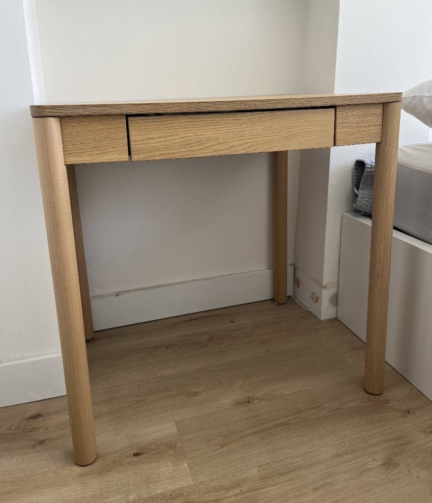 Bureau Ikea Tonstad, Huis en Inrichting, Ophalen, Zo goed als nieuw