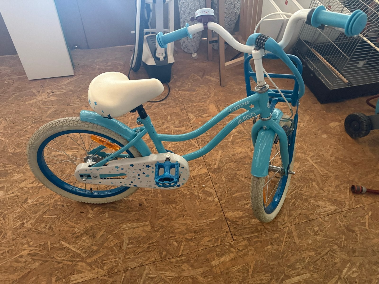 Amigo Superster Kinderfiets 18 inch - Blauw, Fietsen en Brommers, Fietsen | Kinderfietsjes, Ophalen, Gebruikt, Terugtraprem, 16 tot 20 inch