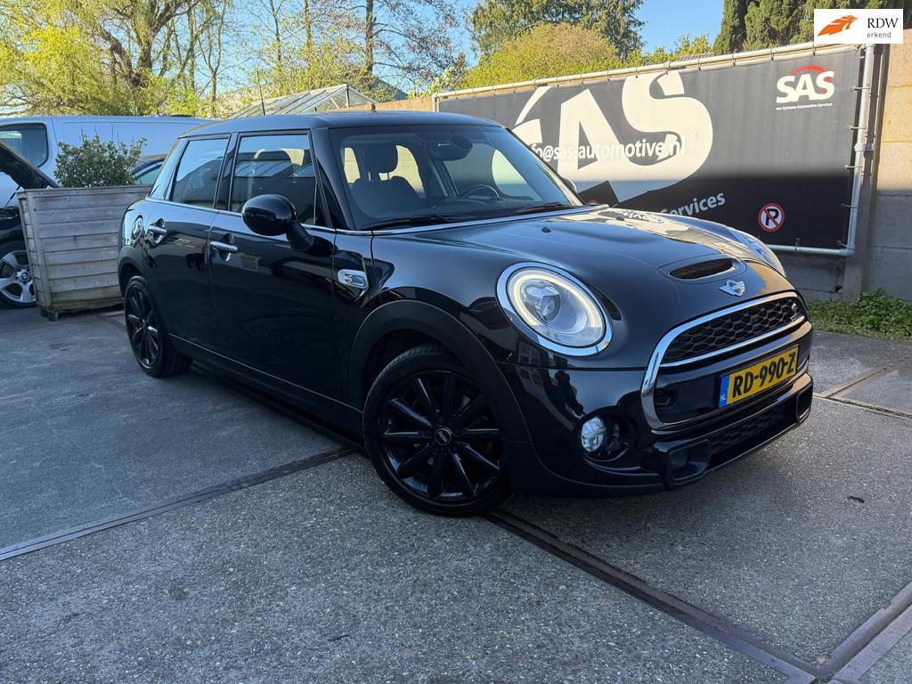 Mini Mini 2.0 Cooper S Chili Serious Business, 1998 cc, Bluetooth, Gebruikt, Leder en Stof