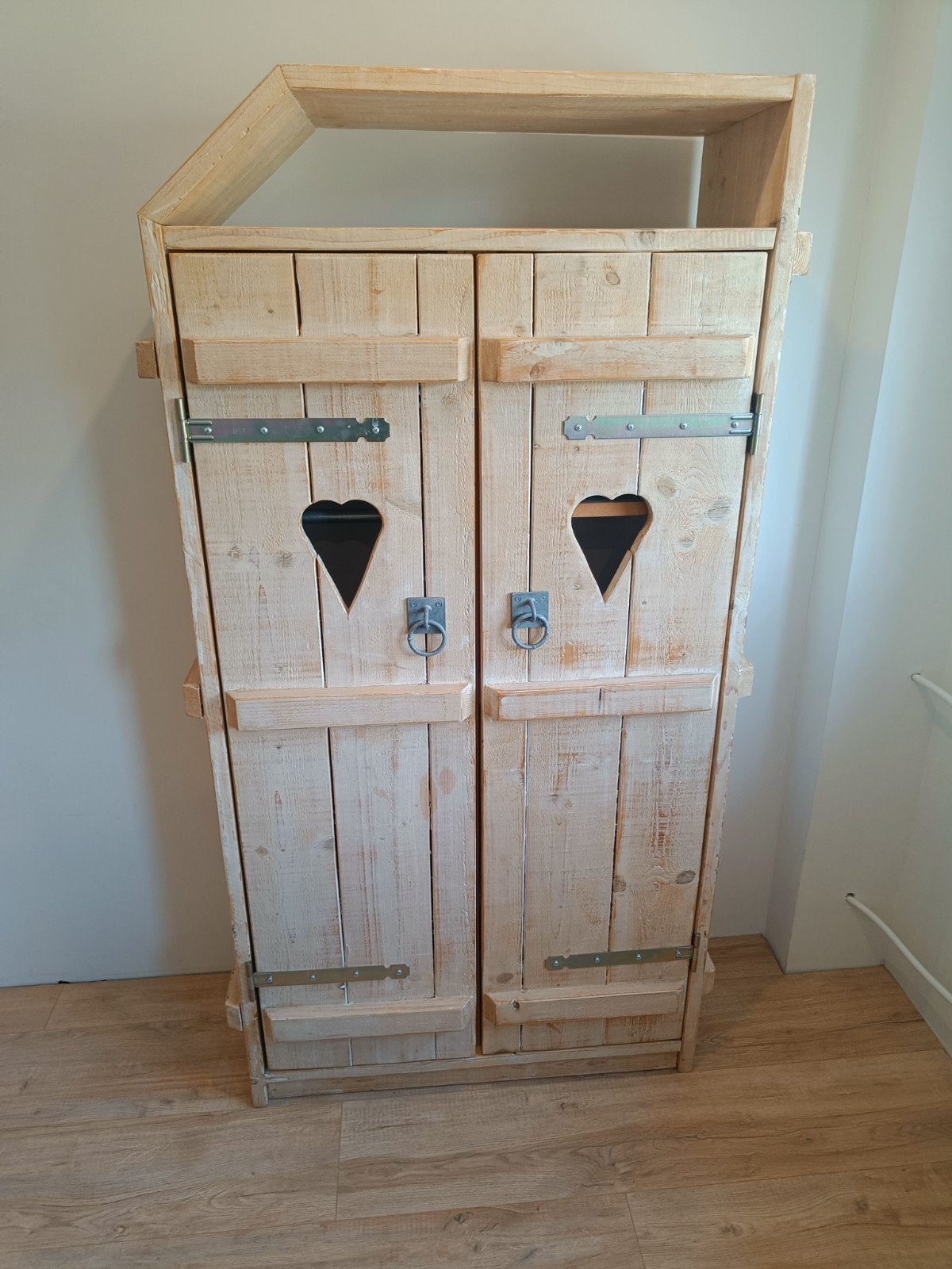 leuke kledingkast voor kinderen steigerhout, Ophalen, Gebruikt, Kast, 105 cm of meer
