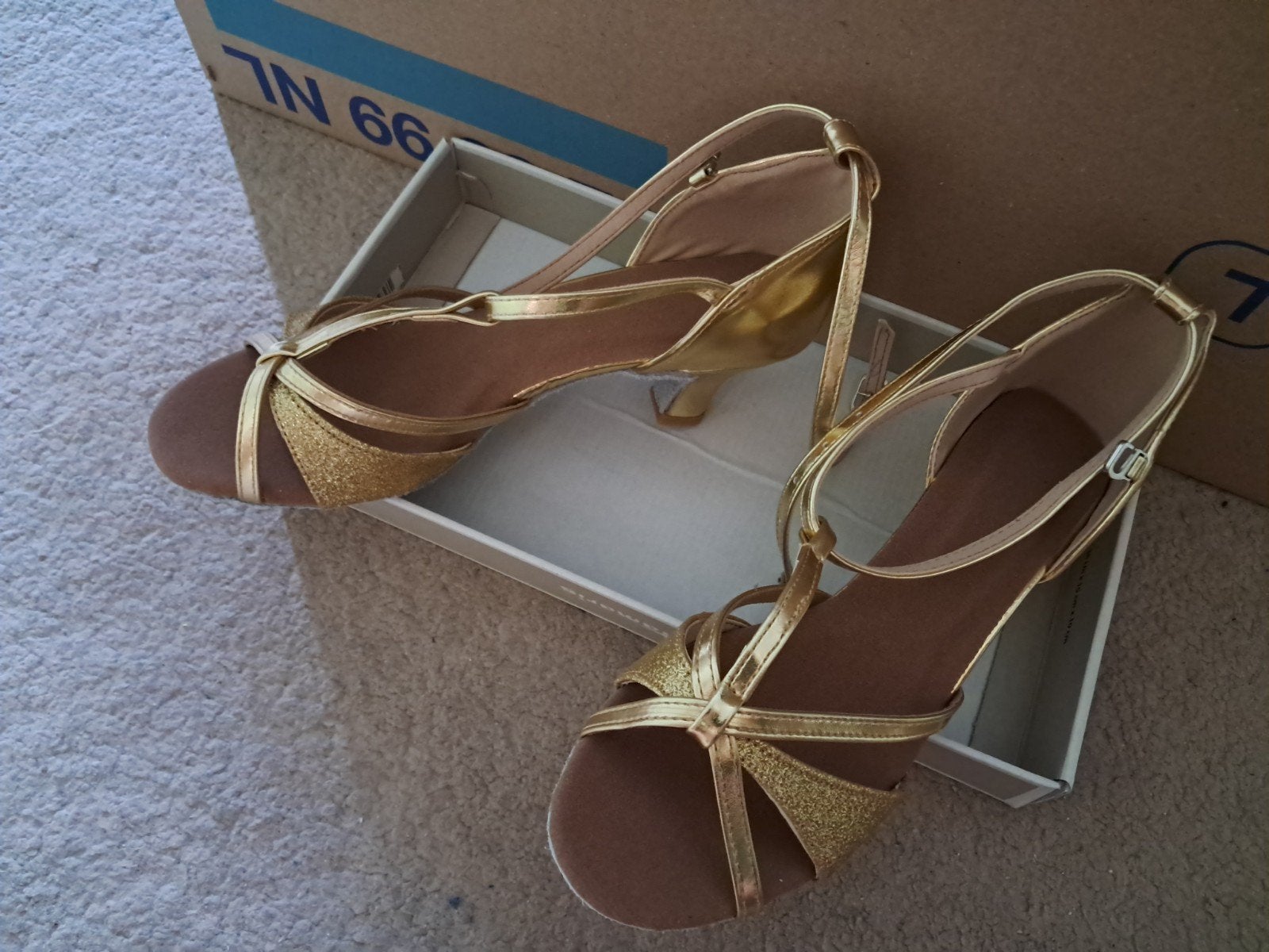 Gouden dansschoenen, maat 38, Kleding | Dames, Overige kleuren, Nieuw, Dansschoenen, Ophalen of Verzenden