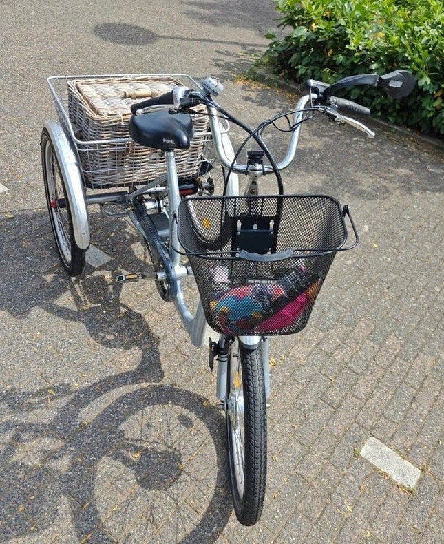Nette Driewieler E-bike elektrische fiets senioren omafiets, Fietsen en Brommers, Ophalen of Verzenden, Zo goed als nieuw, Velgrem