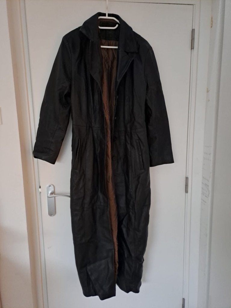 Lederen zwarte lange damesjas maat 46, Ophalen, Zo goed als nieuw, Maat 46/48 (XL) of groter, Zwart
