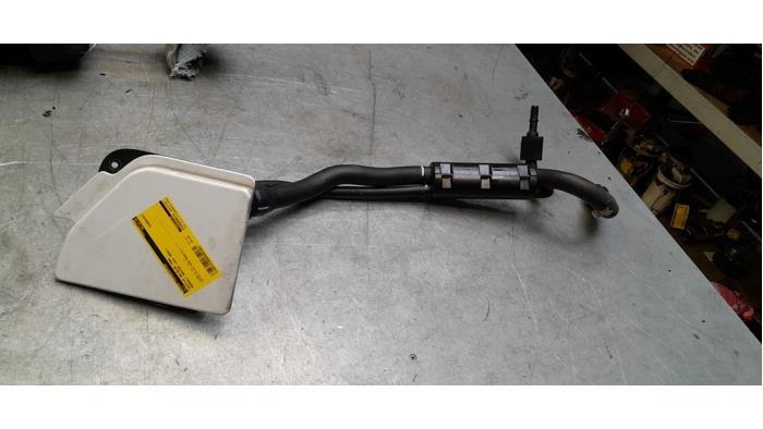 Vulpijp ad-blue tank van een Renault Master, Gebruikt, -, Renault, -