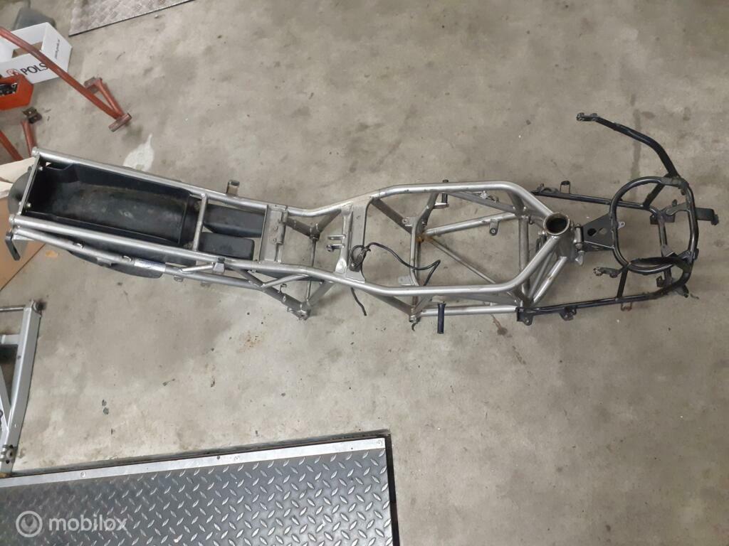 Frame kader compleet inc kenteken SSie Sport Supersport 750, Motoren, Onderdelen | Ducati, Ophalen of Verzenden, Gebruikt