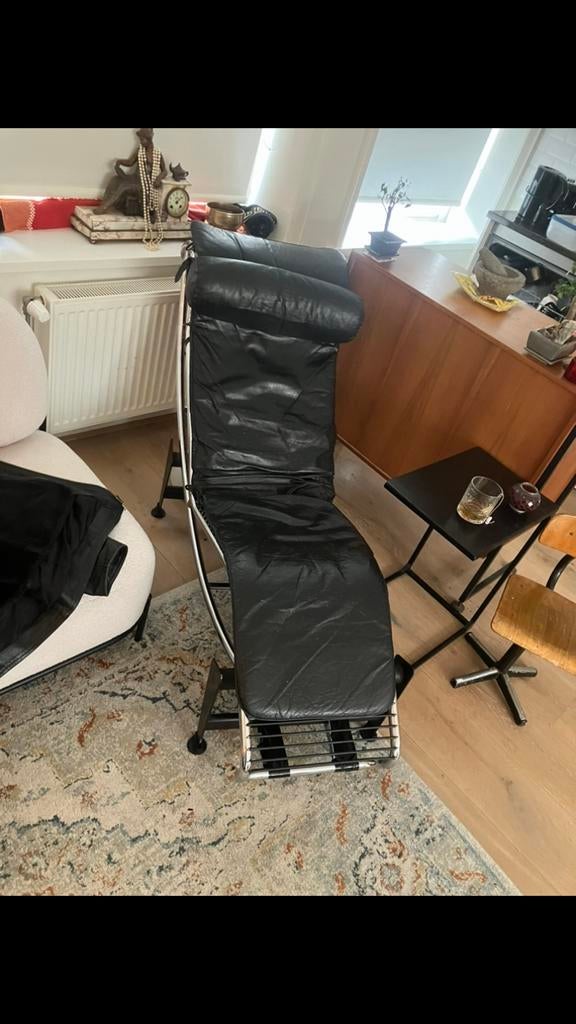 Le Corbusier Chaise Longue - Replica - Beschadigd Leer, Gebruikt, Leer, Ophalen of Verzenden, 150 cm of meer