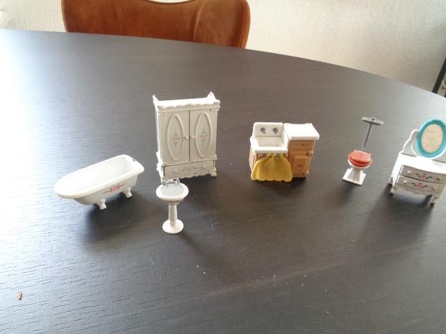 Badkamer spullen / meubels van Mattel voor een poppenhuis., Antiek en Kunst, Ophalen of Verzenden